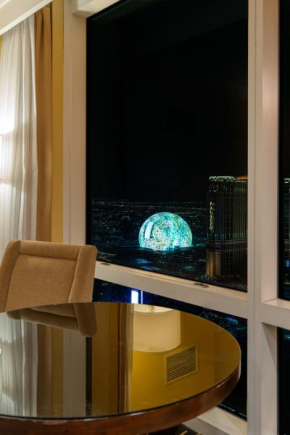TRUMP 56th Floor - Sphere and Strip View - No Resort Fees